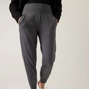 Athleta Venice Jogger